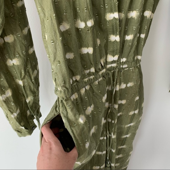 Style & Co Jumpsuit NWT Green Burnout Pockets Buttons Long Sleeve Small Petite - Picture 4 of 9